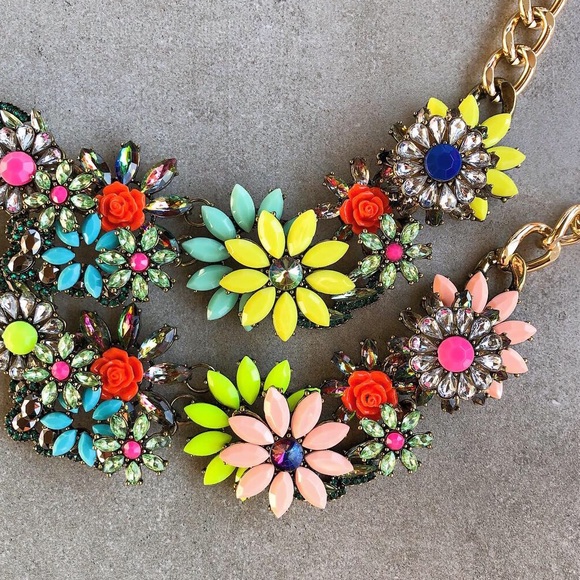 Neon Pastel Statement Necklace - Picture 7 of 8